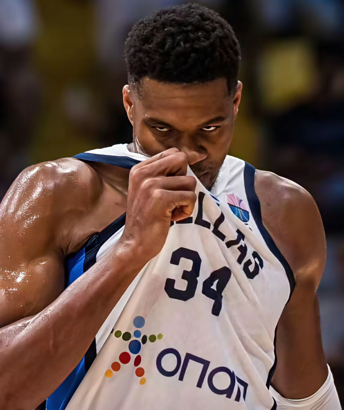 官方网站-库尔图瓦和德布劳内事件